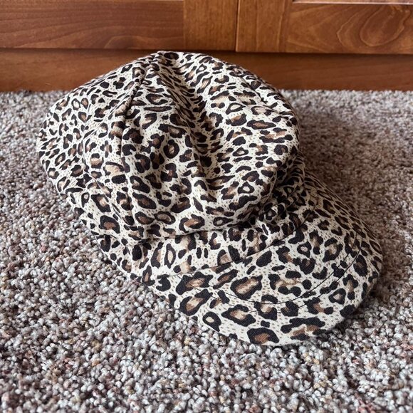 Joe Boxer Brown and Cream Leopard Print Cap 🐆 - Picture 1 of 3